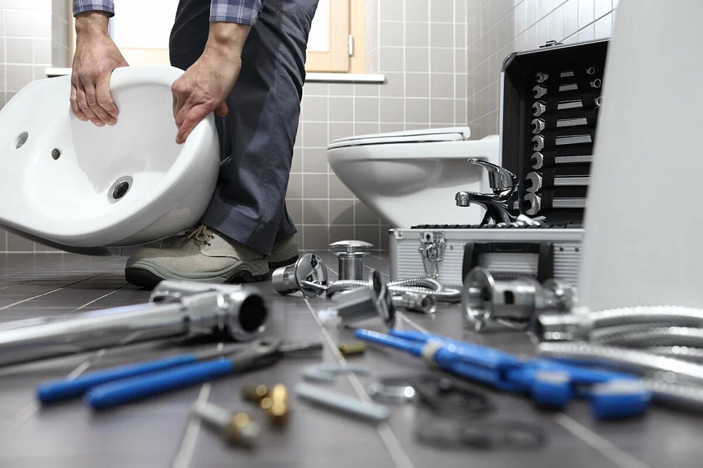 Professional bathroom plumbing repair in Newark